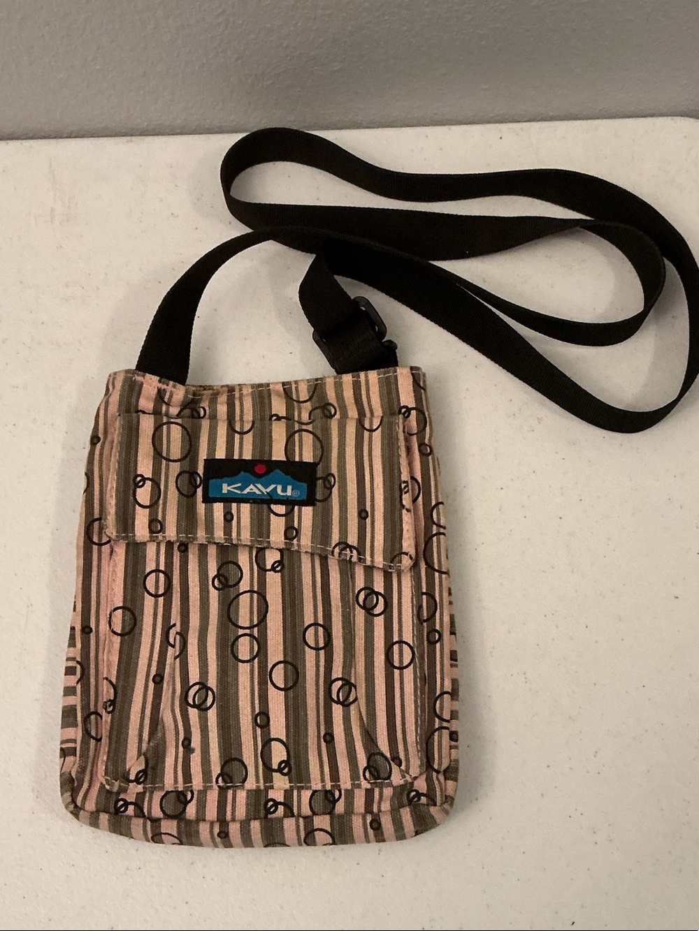 Kavu Keeper Crossbody Pouch